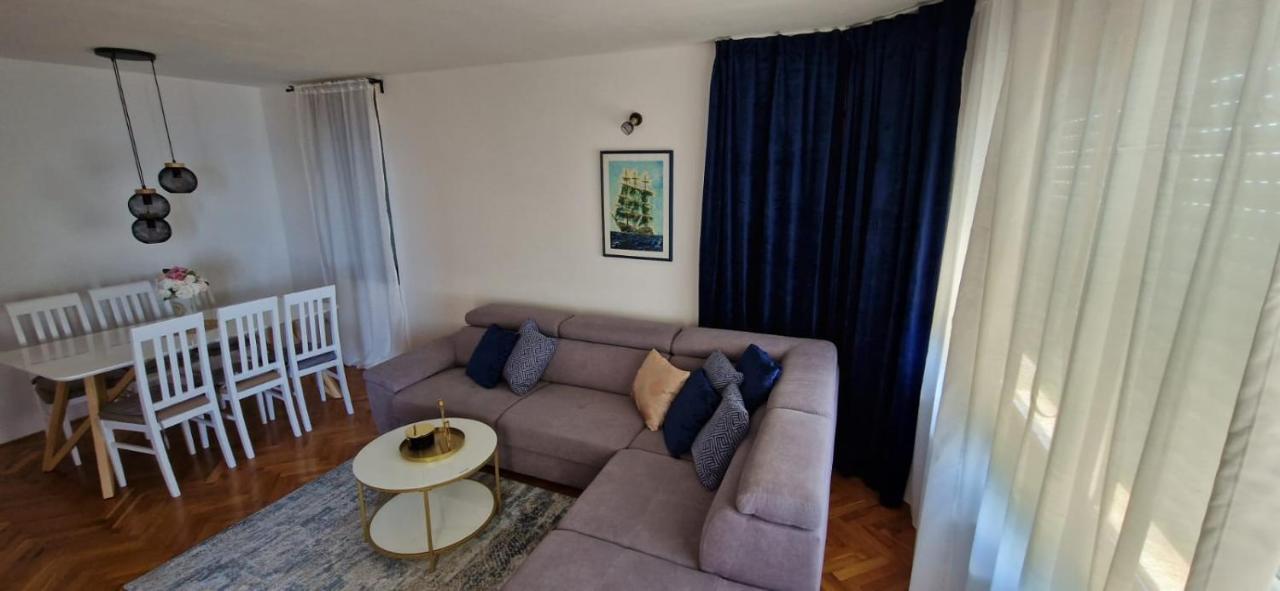 Ocean Apartman Jesenice  Exterior photo